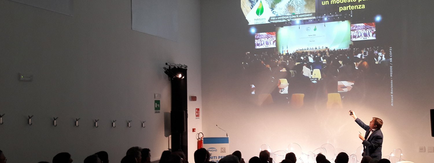 convegno all'interno della torre sarca