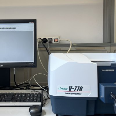 Spettrofotometro JASCO V-770