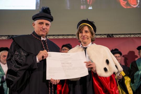 Laurea magistrale honoris causa in Scienza dei Materiali a Enrico Albizzati