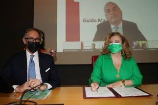 La firma dell'accordo